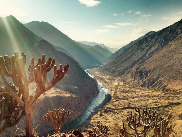 Impactos potenciais negativos das construção de barragens andinas superam seus benefícios, dizem cientístas