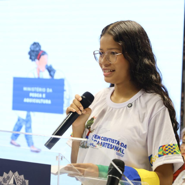 HOME-PORTUGUÊS 4 Conservando la Cuenca Amazónica Aguas Amazonicas